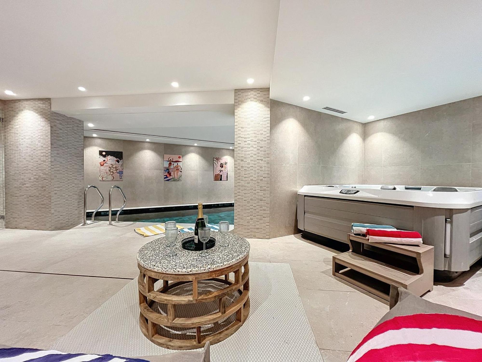 Chalet Meribel, 11 Pieces, 15 Personnes - Fr-1-688-79 Exterior foto